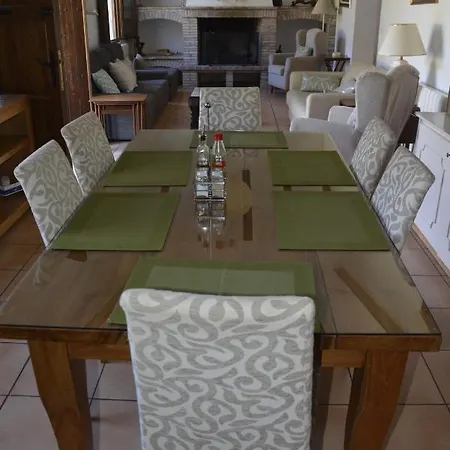El Pino B & B, Chera Nyaraló *