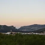 El Pino B & B, Chera